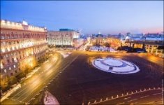 За дверями "Детского мира"