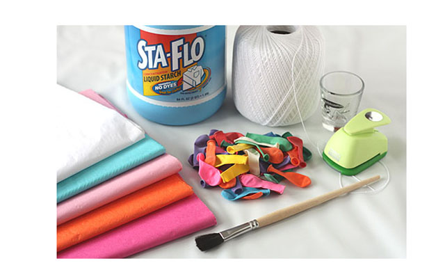 Поделки к Пасхе своими руками: <b>Что Вам понадобиться:</b> - Воздушные шары - Белая тонкая бумага - Цветная тонкая бумага