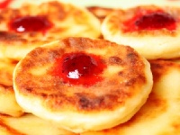 С творогом