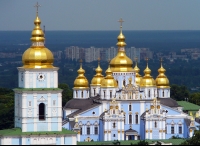 Соборы и церкви в просторах земли