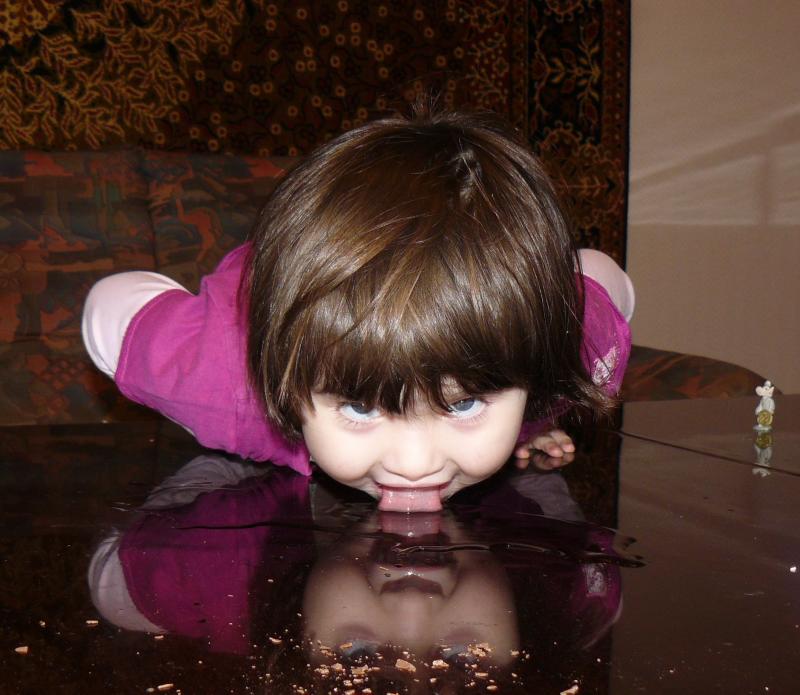 А это любовь к воде минеральной...