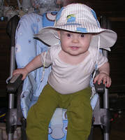 Все дело в шляпе (Кристина, июнь`06).