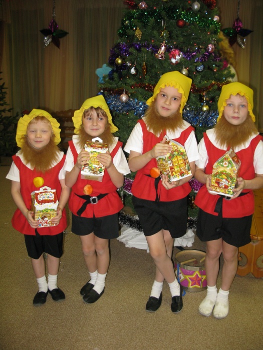 D:\ФОТКИ\2009\декабрь 2009\НГ в дс 22.12.09\IMG_1579.jpg