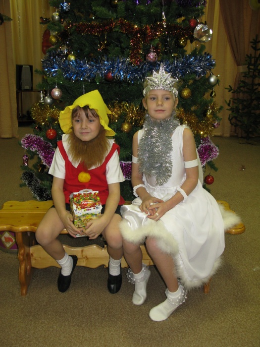 D:\ФОТКИ\2009\декабрь 2009\НГ в дс 22.12.09\IMG_1581.jpg